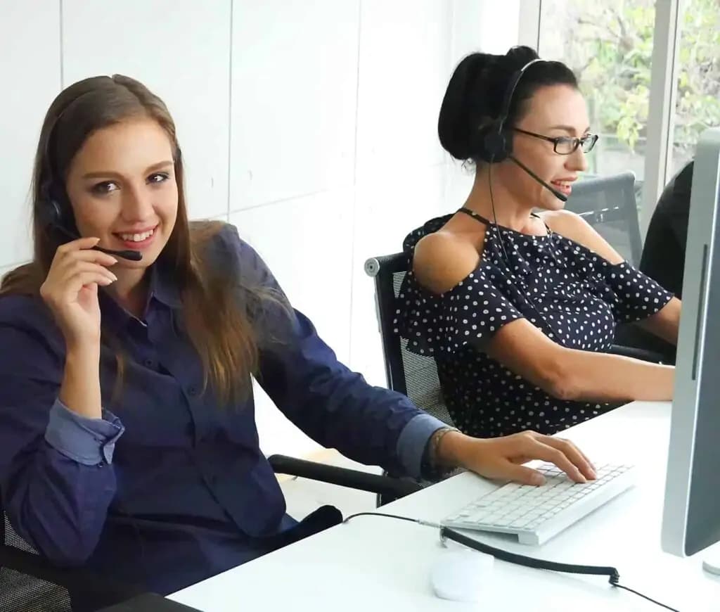 Remote agents assisting users